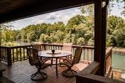 Riverfront Deck & Walk to Lobo Landing Marina
