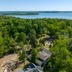 Eden Isle Home Near Marina & GFL!
