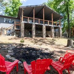 5 Bedroom + 3 Bathroom Greers Ferry Lakefront Home with Beautiful Shoreline!