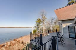Lakefront Landing