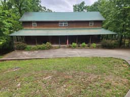 Belmont Acres | Lakefront w/ Heated Outdoor Shower | Sleeps 12