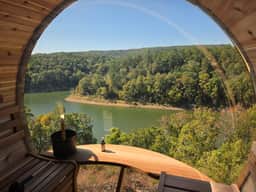Fairfield Bay Retreat with Hot Tub, Sauna and Cold Plunge - Image 2