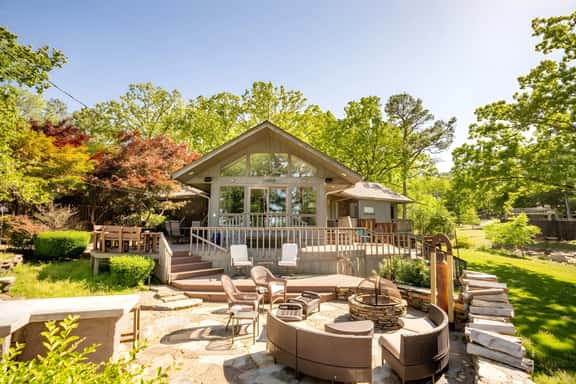 Eden Isle Lakefront Home with Kayaks & Fire Pit - Image 1