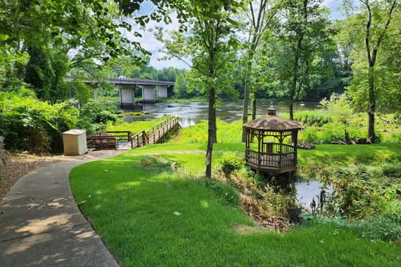 Relax & Unwind | Peaceful Getaway with River Access - Image 1