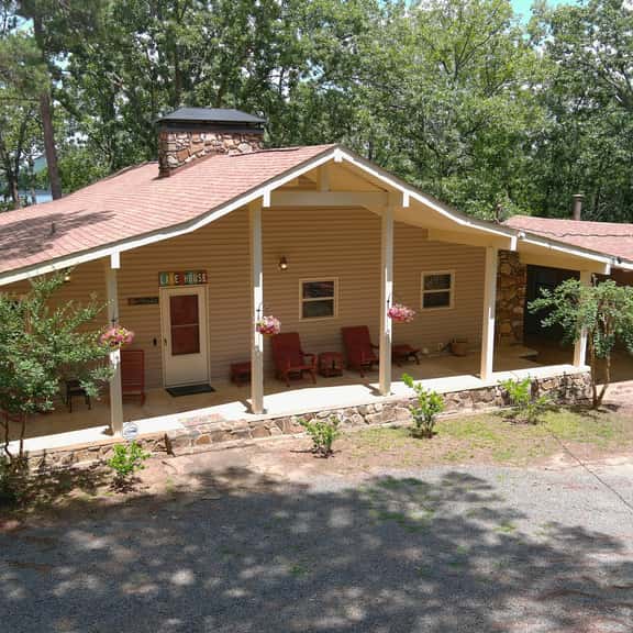 Pet-Friendly Lakefront Getaway with Swim Cove - Image 1