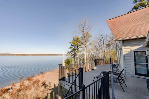 Lakefront Landing