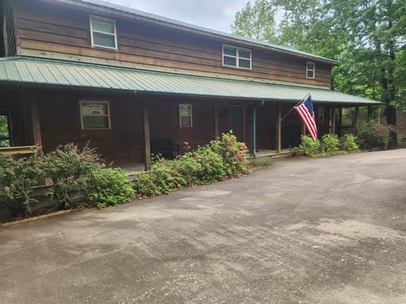 Belmont Acres | Lakefront w/ Heated Outdoor Shower | Sleeps 12